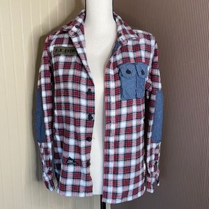 Izzue plaid‎ flannel shirt size medium red/blue